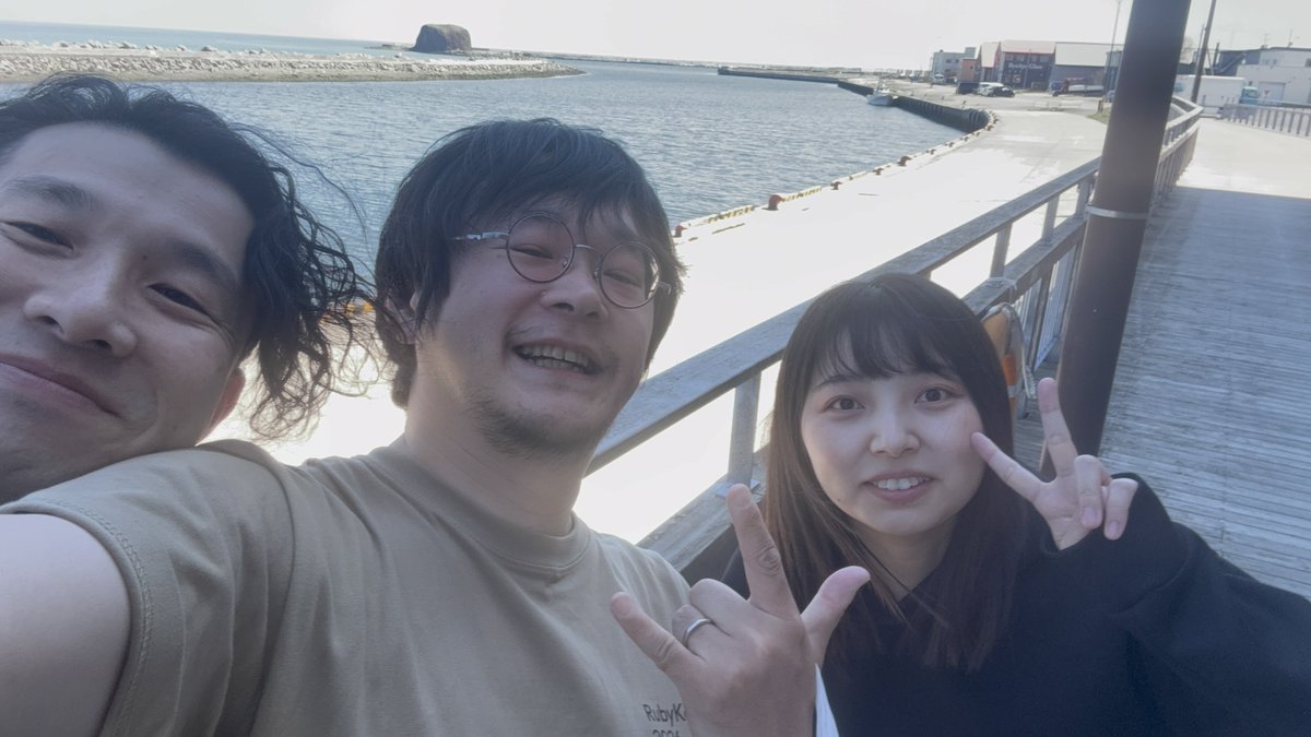 yancya's tweet photo. 網走で Rubyist と会えるのええな…… 低気圧さえ来てなければ、クルーズ船に乗れたんだけど、安全のために船が欠航になるのは仕方ない…… 差し入れもありがとうございました #やんちゃの旅 #RubyFriends https://t.co/BBFeagxJ9s