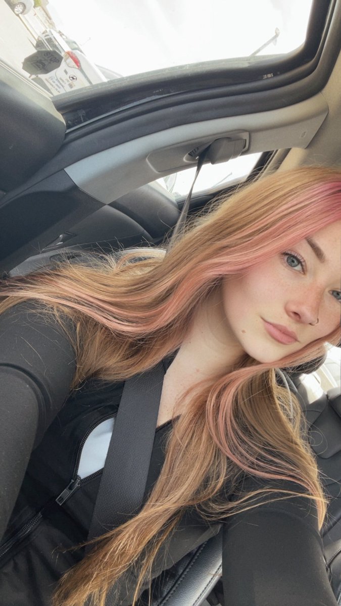 Goddess M 🖤 tweet media