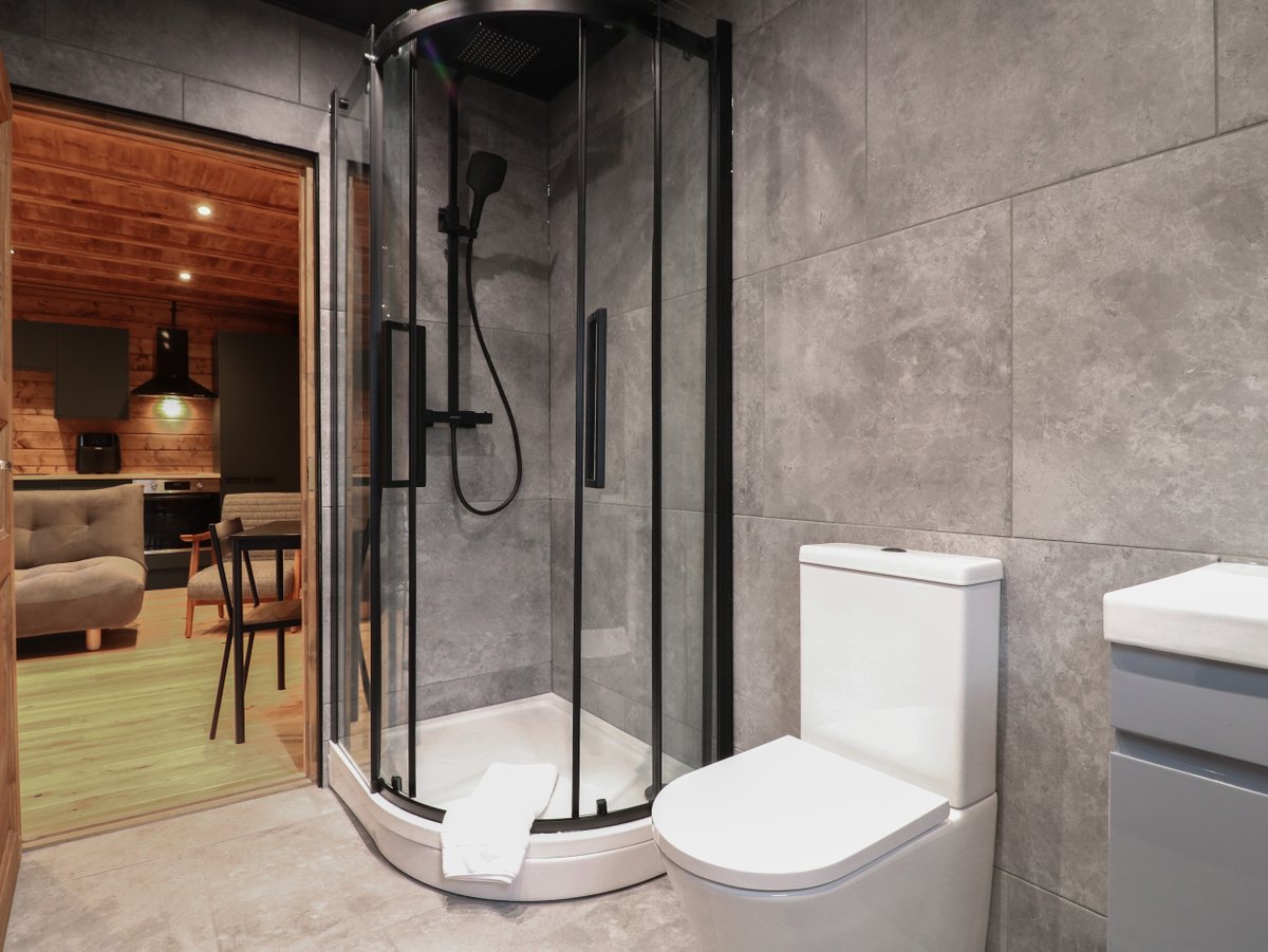 scateringcouk's tweet image. Badger's Burrow is a stylish lodge on a leafy site in South Luffenham near Edith Weston, Rutland with a private...

🐾 Dog friendly · 🛁 Hot tub
📍 South Luffenham, Rutland

selfcatering.co.uk/england/rutlan…

#SouthLuffenham #Rutland #DogFriendly #HotTub #HolidayCottage #SelfCatering