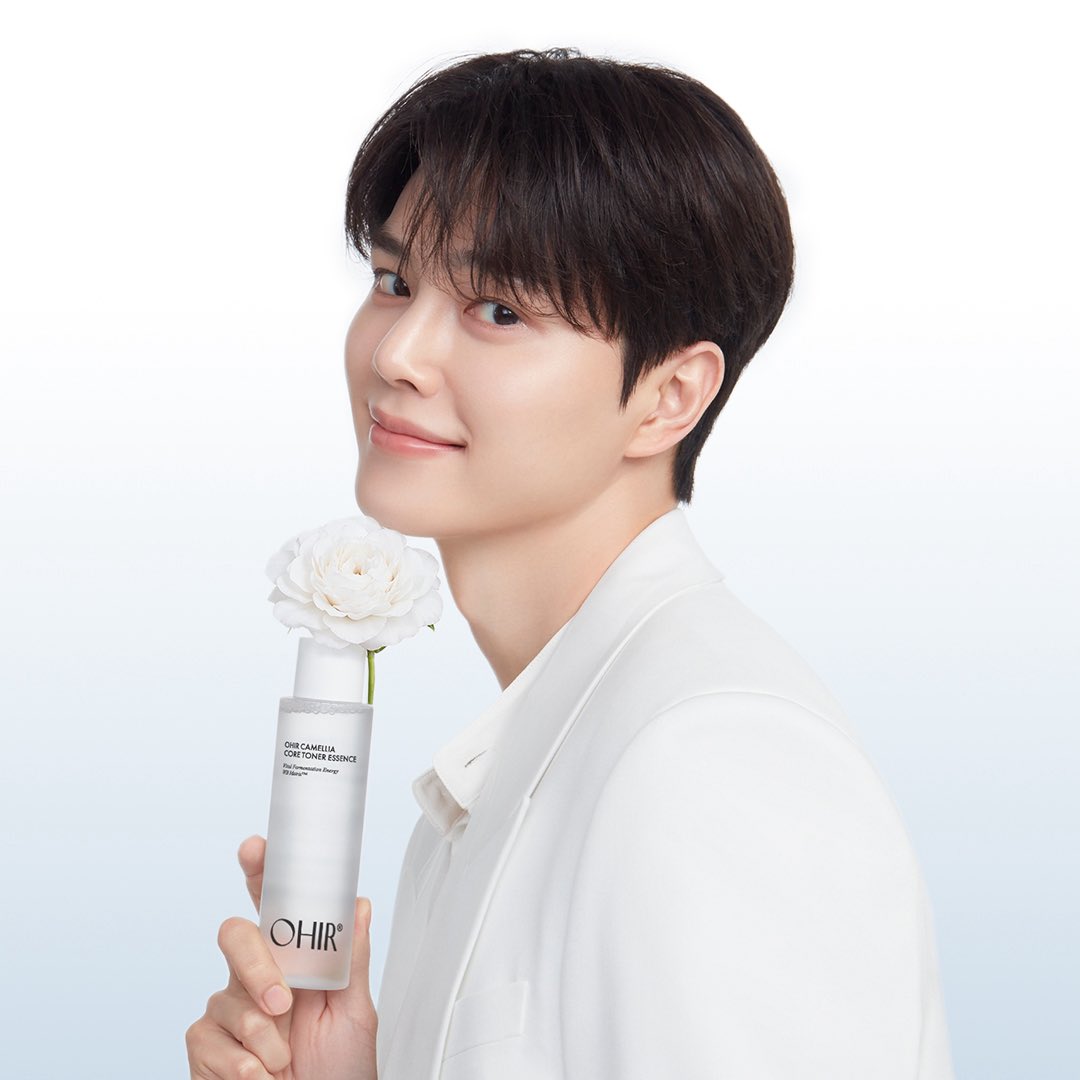 하루 tweet media