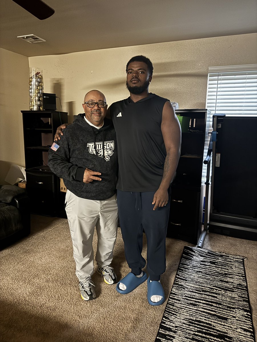 themiltonwhite's tweet photo. I really appreciate @DarianDulin for coming by for a home visit ! https://t.co/irLsgZV2uB