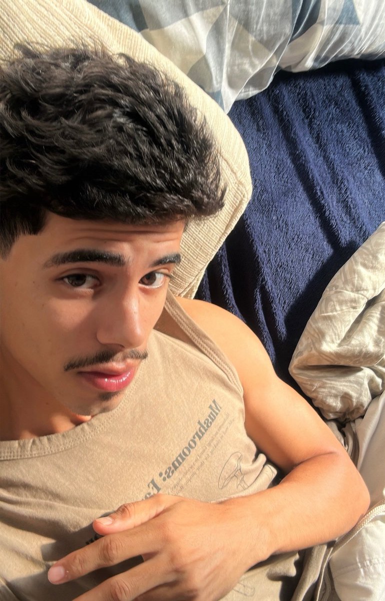 moustache tweet media