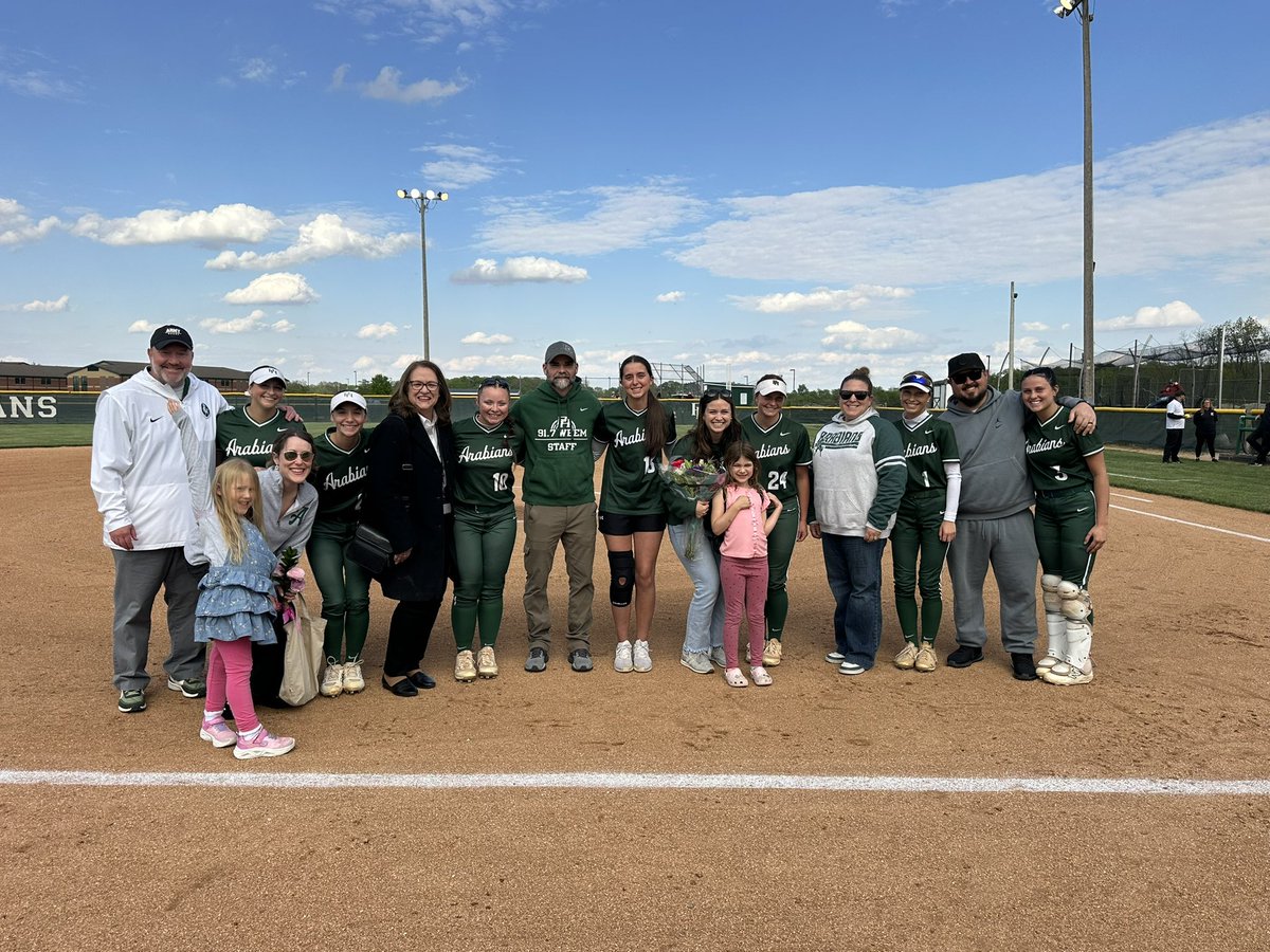 Arabian Softball tweet media