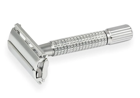 SBeaulieu1970's tweet image. My #GOD.....#razors now days are out of control. First they added a second blade plus a little strip now they are up to freaking 5 PLUS 3 #coatings on the blades. #Straightrazor was the best. What is NEXT..????  THIS..!!??? #lol   19 blades soon...
Real #Men only need 1 blade. 😉