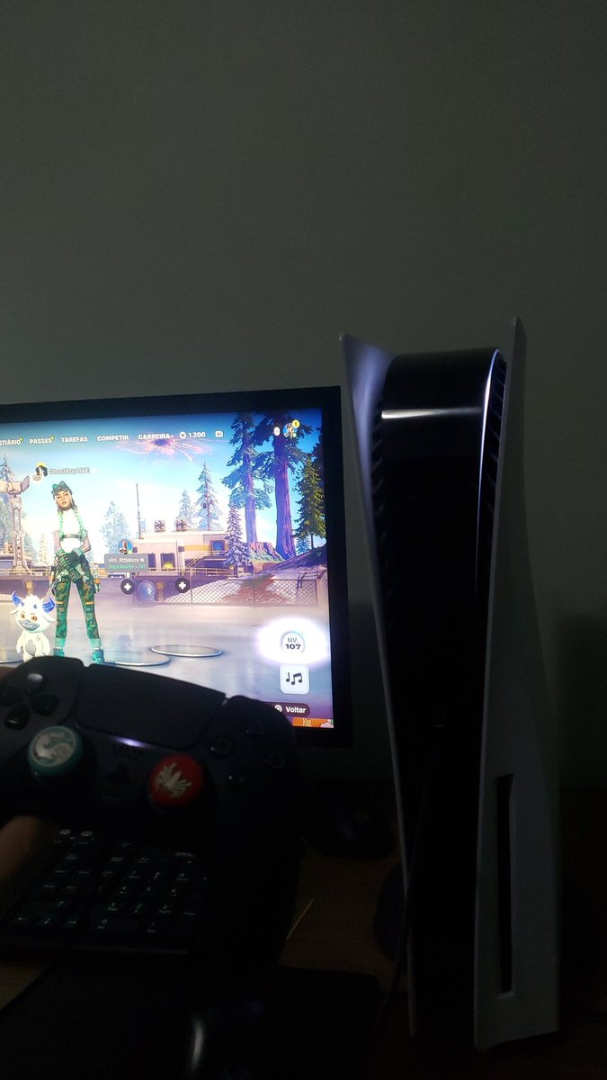 LE4NDRO_'s tweet image. #Fortnite 
Estou ao vivo na Twitch! Venha passar um tempo comigo! twitch.tv/Leaodroo?sr=a