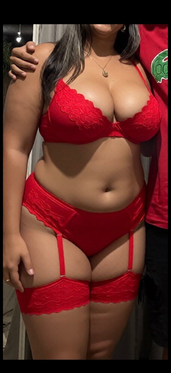 KINGCEST97's tweet image. Seguimos con los aportes y en esta ocación tenemos las fotoa que nos envía un hijo quien desea a su madre quien tiene sensual cuerpo

#tabu #taboos #family #sexofamiliar #momson #mommy #incestoconmamà #incestomão #momson #incesto #incest #incestomamáhijo #Taboocaptions