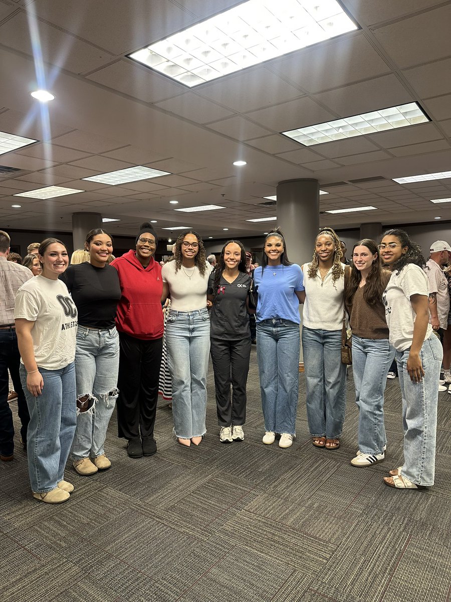 OC WBB tweet media