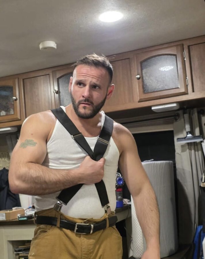 Listentodaddy36's tweet photo. You want to shower with me after I get home from working all day ?? 
#daddy #handsome #sexy #suspenders #musclenerd #muscle #content #onlyfans https://t.co/TNNpY1ifXA