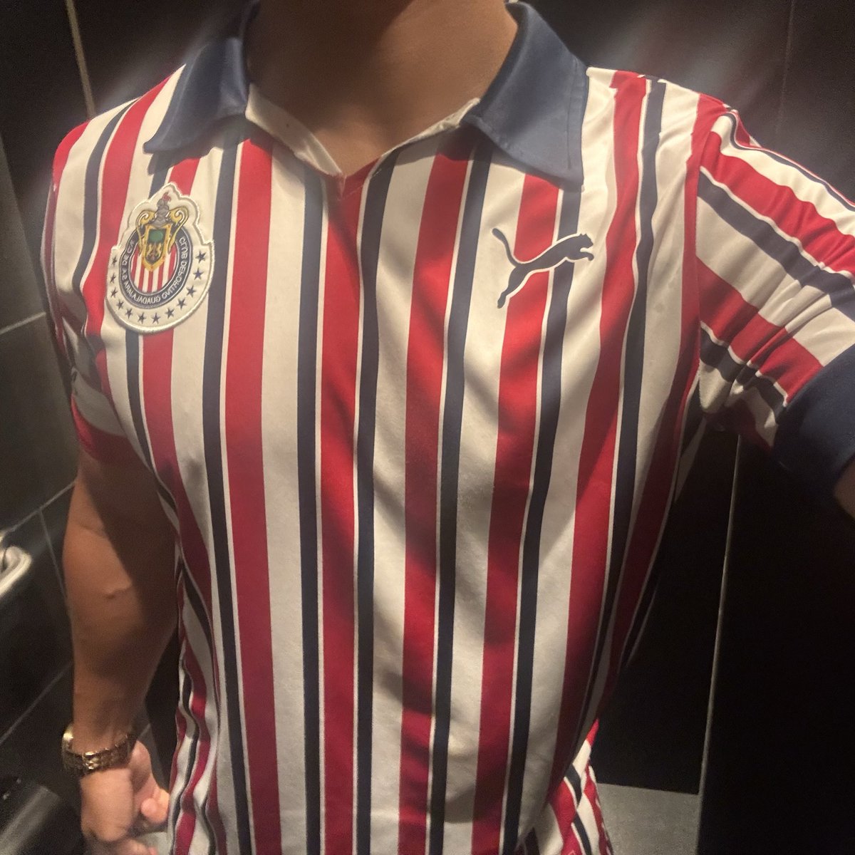 10111011bb's tweet photo. @Chivas https://t.co/8oSvs6hQjA