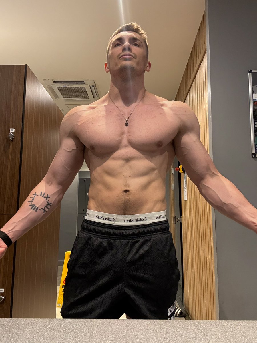 Alpha Alex 🐺 tweet media