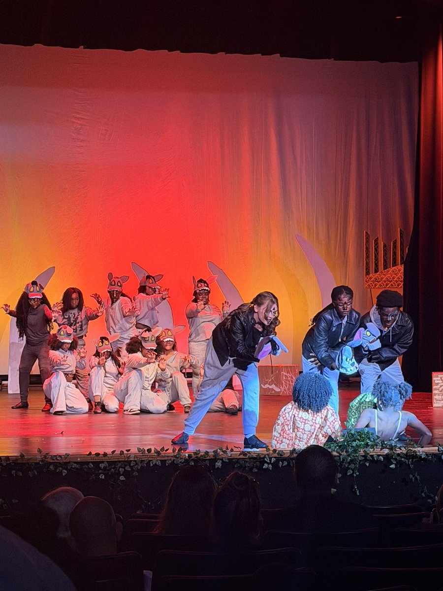 DrKFried's tweet photo. Parkway Middle Magnet students truly shined in The Lion King Jr. ✨🎭
Such talented students! Amazing performances set the tone, followed by outstanding work in art, digital design, and technical theatre. 

Beautiful show, bravo to all! 👏🏽
#WherePassionMeetsPurpose @pmsotamagnet https://t.co/bwFU0PsiUw