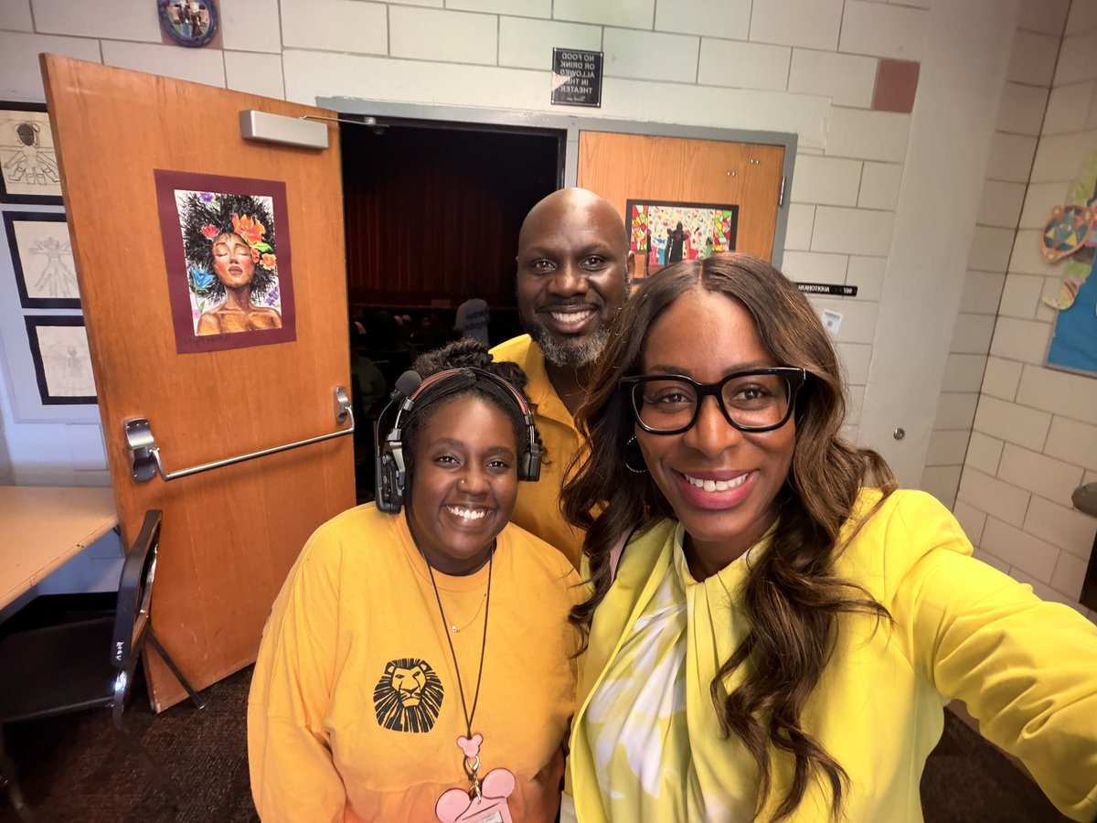 DrKFried's tweet photo. Parkway Middle Magnet students truly shined in The Lion King Jr. ✨🎭
Such talented students! Amazing performances set the tone, followed by outstanding work in art, digital design, and technical theatre. 

Beautiful show, bravo to all! 👏🏽
#WherePassionMeetsPurpose @pmsotamagnet https://t.co/bwFU0PsiUw