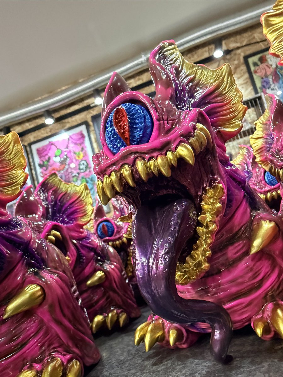 代々木ベロ完成〜👅🦇

#代々木競技場 #ベロビー #sofuvi #kagemarudesigns