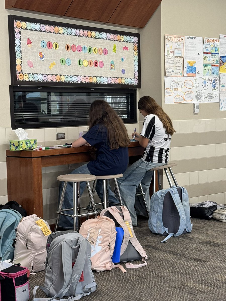 MrsHendren3rd's tweet photo. Student Council was hard at work making cards for some very special people! Stay tuned! 🔜 #mjejags @MJEjags https://t.co/2vCJL4zwm9