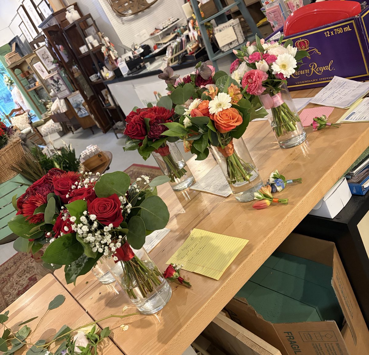 while ur in my comments calling me a foid im making prom bouquets until my fucking fingers bleed #wearenotthesame