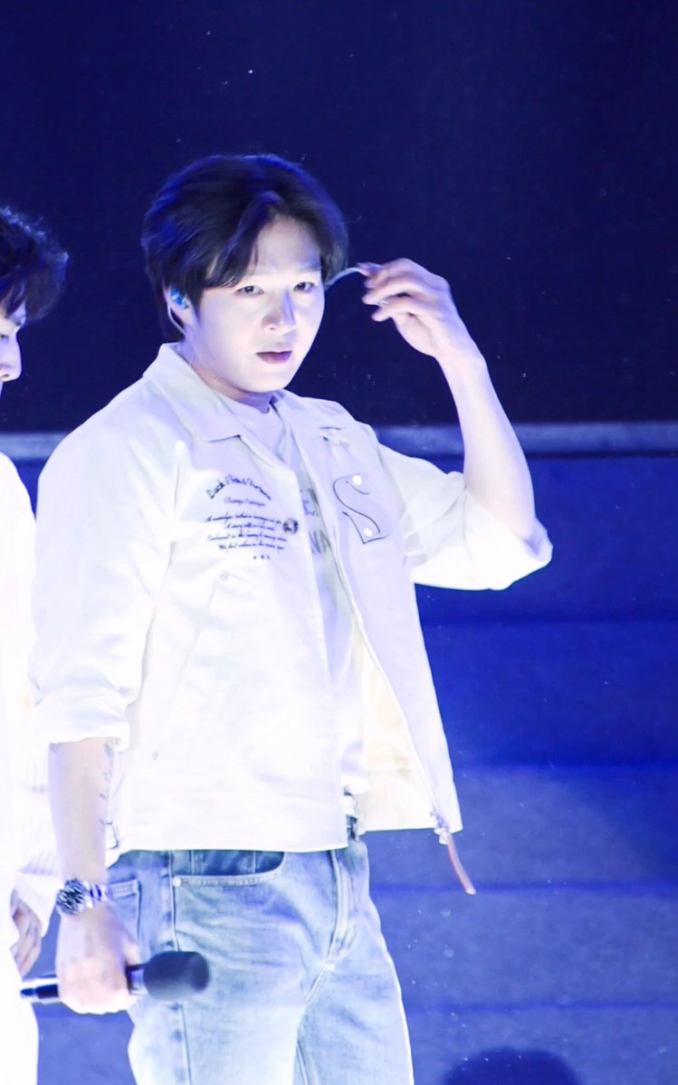 hihippo38's tweet image. #이창섭_우리들의동화_스트리밍  
#우리들의동화 #Youth
#이창섭 #LEECHANGSUB
📚 5/1  10시 am