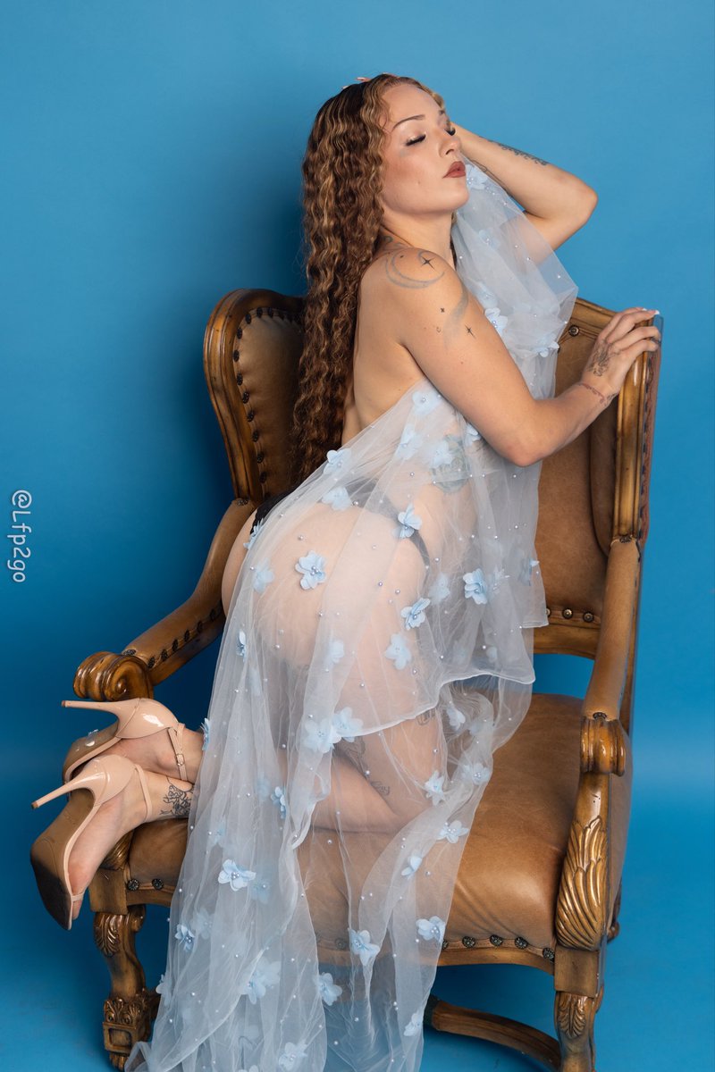 bludesire_'s tweet photo. this is just the warm-up🫦

It gets better 🌶️🔗 in bio!!

#onlyfansgirls #woman #latina #sexy #explorepage https://t.co/2gxGiIjvcy