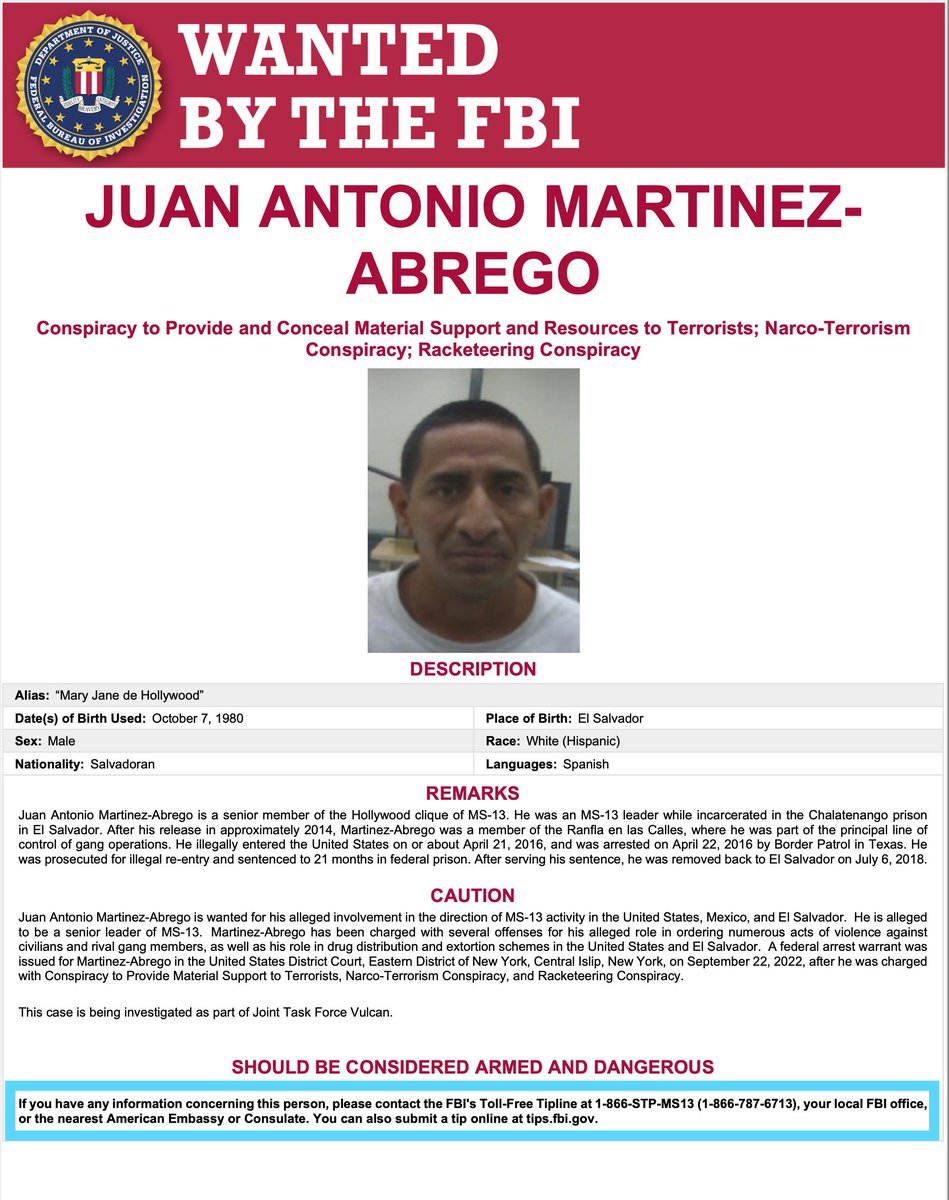 El <a href="/FBI/">FBI</a> pedía información sobre Juan Antonio Martínez Ábrego, Mary Jane,  desconocían su paradero. Lo quieren en extradición. Presuntamente se encuentra en el Cecot.  

En <a href="/_elfaro_/">El Faro</a> confirmamos su detención en El Salvador antes de esta foto. Aquí su perfil
beta.elfaro.net/edicion/fichas…