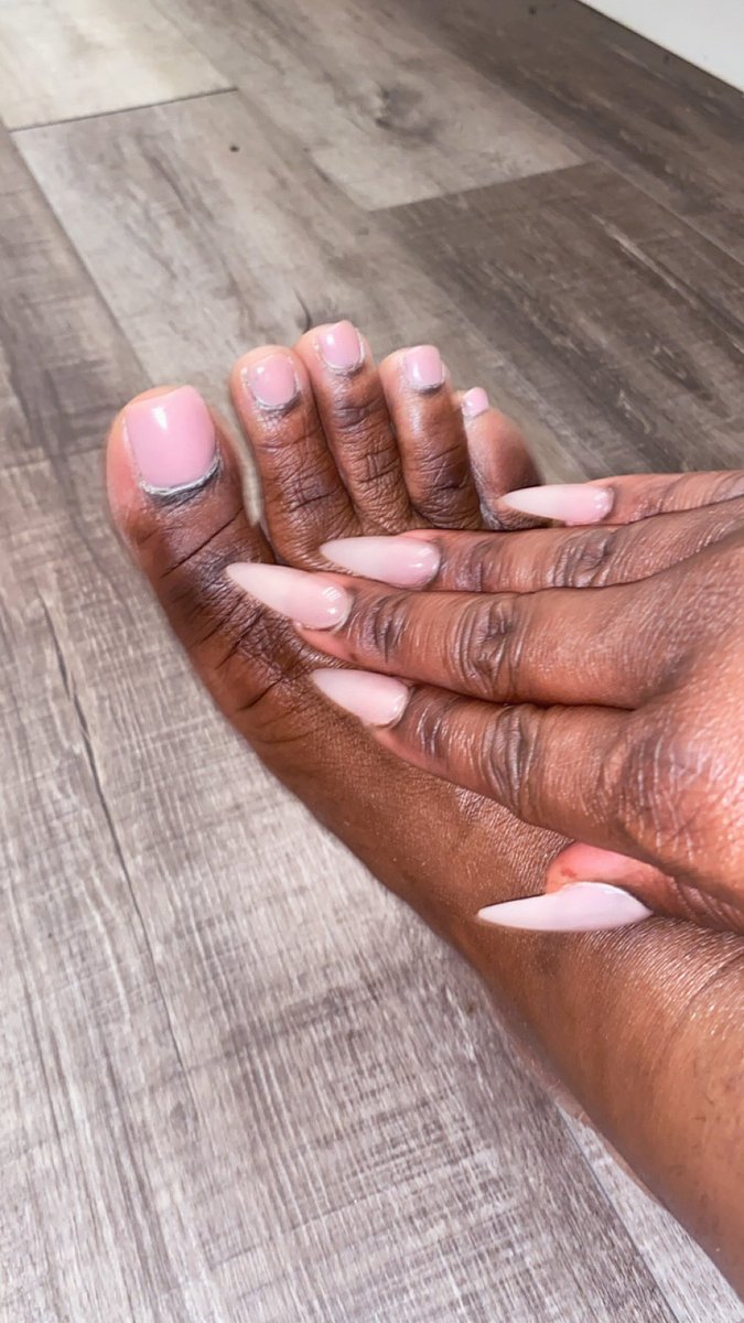 QuxxnStella's tweet image. Such a long day in the salon , I could use a good foot massage 🫠 you got me? #trans #ts #atl #feet #foot #atlanta #transgender