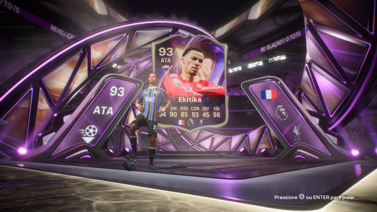 Beluga881905's tweet image. Nem to mais jogando online (só squad battles), ai fui fazer o gaunlet e na 1ª tentativa: round perfeito.

Premiação até que foi decente, sem reclamações. Pai ainda sabe jogar kkkkkkkk #EAFC #FUT