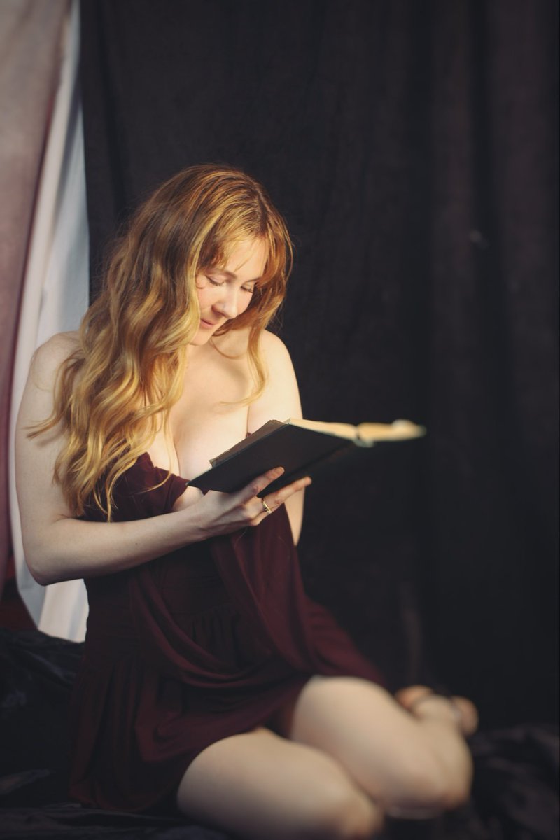 StarbuckPhoto's tweet photo. Reading day https://t.co/LQgCwRzwzA
