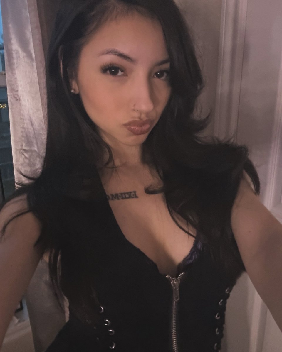 neveahlazae's tweet image. #tbt