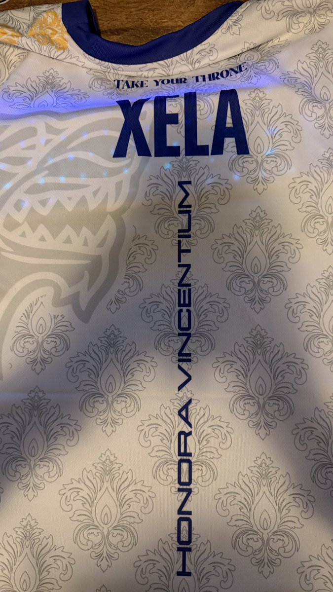 Xela tweet media