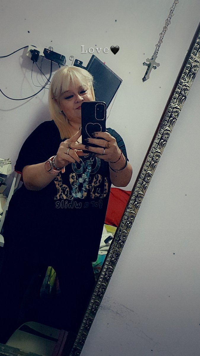 lorenPonce15's tweet image. “Perfecta esta Gordita no, Real sí. Donde tú ves defectos yo veo belleza, me amo tanto, que jamás cambiaría tan sólo por complacer a otros." ❤ #villa dominico #avellaneda #once #CABA #capital federal #buenos aires #argentina 💋💋💋