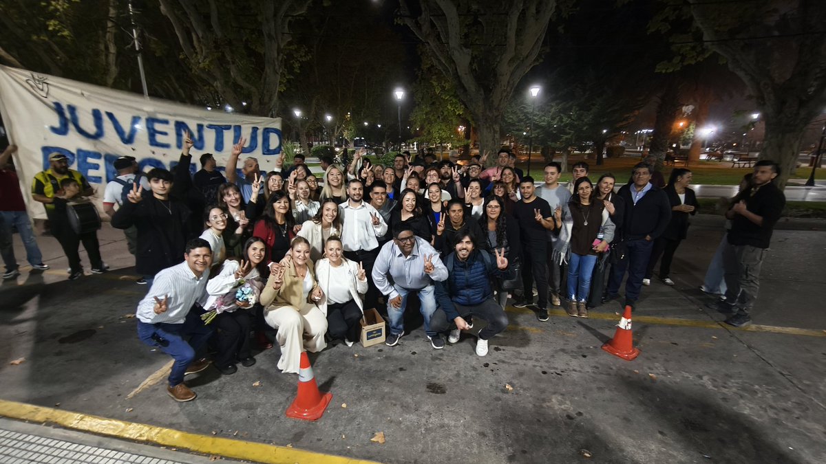 MPAMELATORRES's tweet photo. Hoy culminé mi mandato como concejal de San Rafael, una tarea que, a lo largo de estos años, asumí con mucha entrega y responsabilidad, convencida de que la política es una herramienta para transformar la realidad de nuestros vecinos, y hacer que San Rafael siga creciendo. https://t.co/FFO6V0YkOW