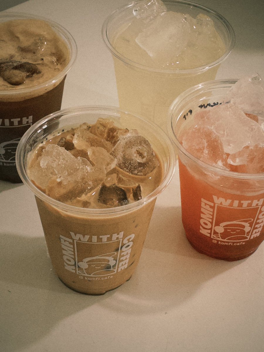 komfi_cafe's tweet photo. Selamat Hari Pekerja yeahh! 

Kita buka seperti biasa, TAPI! RM1.50 OFF untuk semua air! https://t.co/diBTrNX8Jl