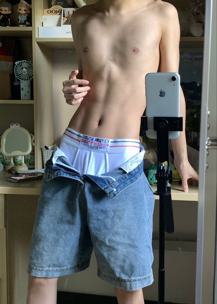 猫 头 鹰 tweet media