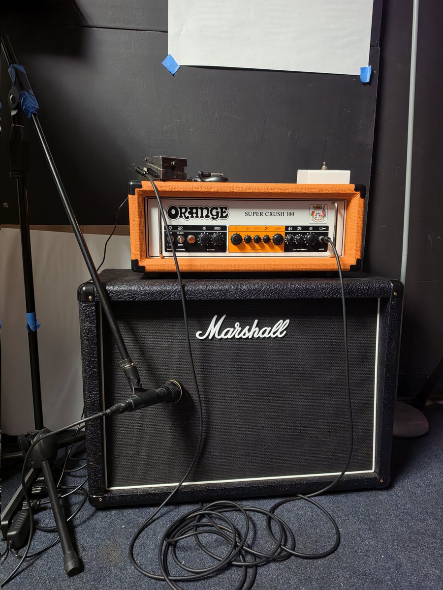 Techsmarc's tweet image. I absolutely love my set up. ♥️🥰 #orange #marshall #fender #jackson #music #musician #houston #texas #pasadena