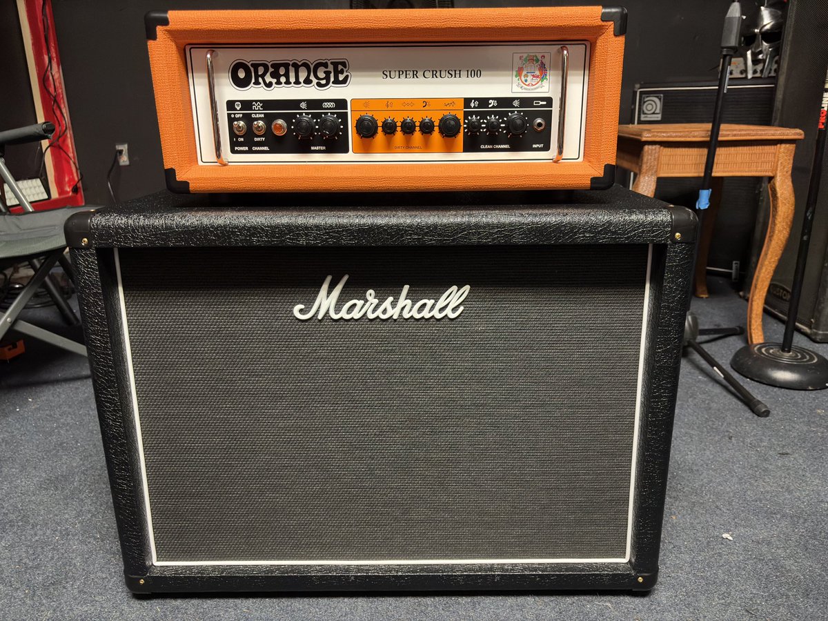 Techsmarc's tweet image. I absolutely love my set up. ♥️🥰 #orange #marshall #fender #jackson #music #musician #houston #texas #pasadena