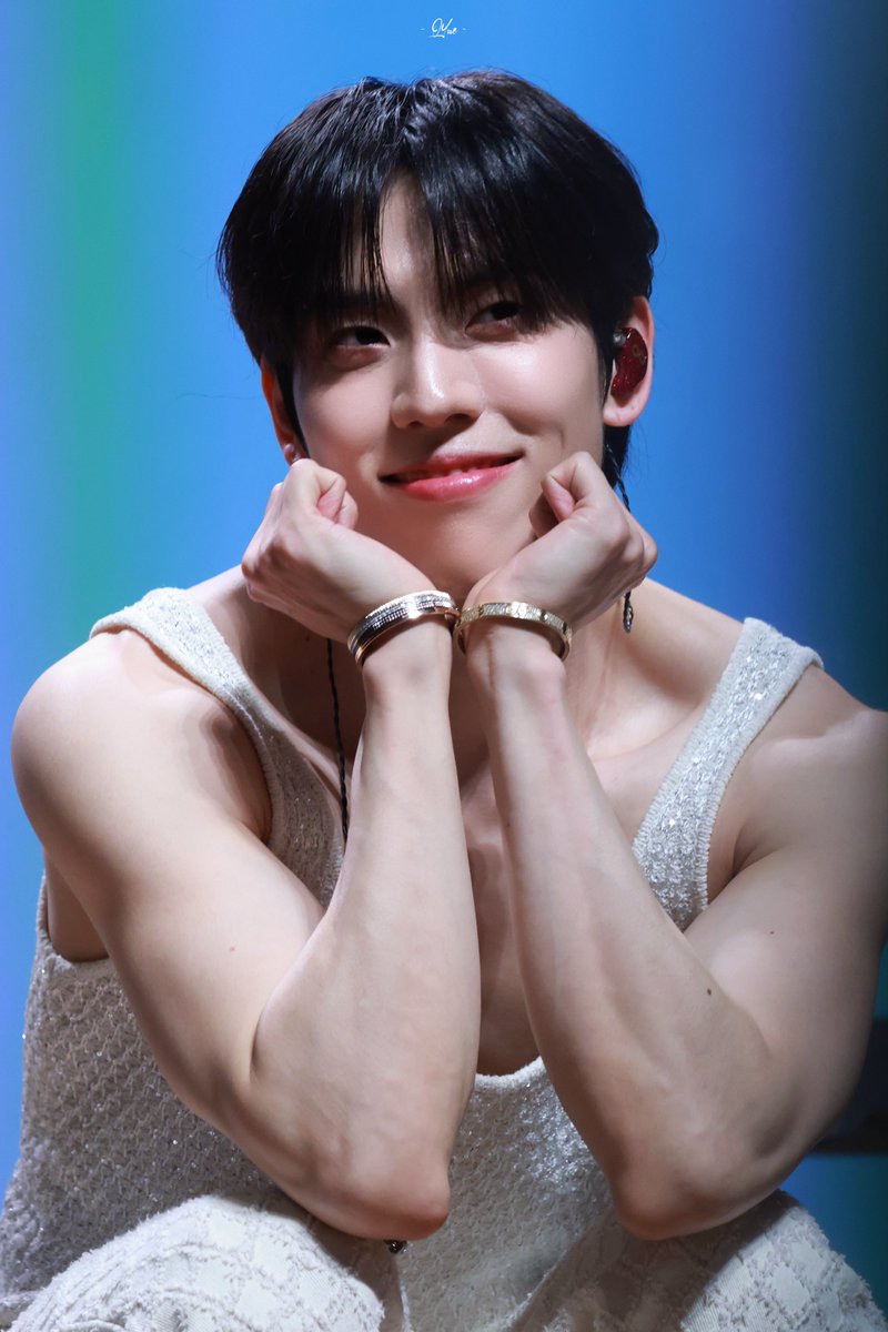 QYue_SeJeong's tweet photo. 好久不见

#장동우 #동우 #DONGWOO #JANGDONGWOO https://t.co/ncCNXxil7g