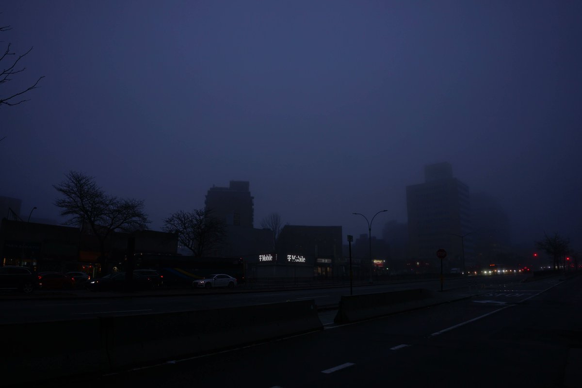 liminalencount_'s tweet image. #liminalencounters #storythread #photography 3/3

When there's fog in the air, the whole thing demanded acceptance.