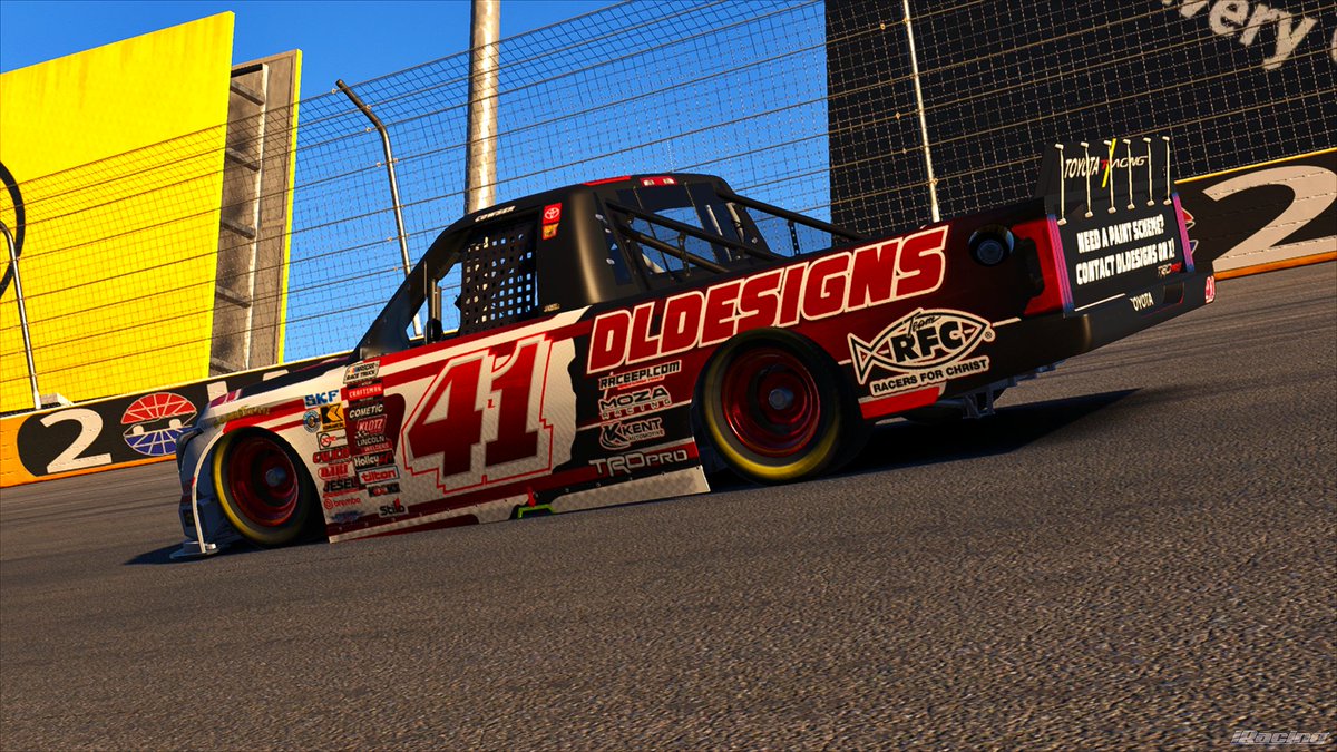 DLDesigns tweet media