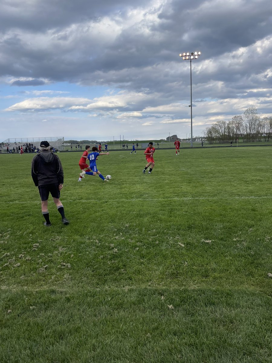 school_carroll's tweet photo. The CMS boys soccer ⚽️team hosted Woodside tonight. It was a hard fought game and the the Chargers ⚡️⚡️ came away with a 1-0 win!  We are so proud of your effort tonight!  #WeARREChargers https://t.co/UONfT6zuBN