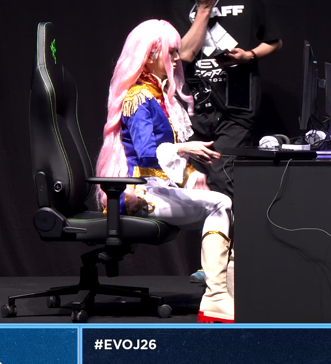 N1rval099's tweet photo. como sera lo mal que esta manon  en sf 6 que se puso a jugar tekken 8 https://t.co/kU5dCLWBWe