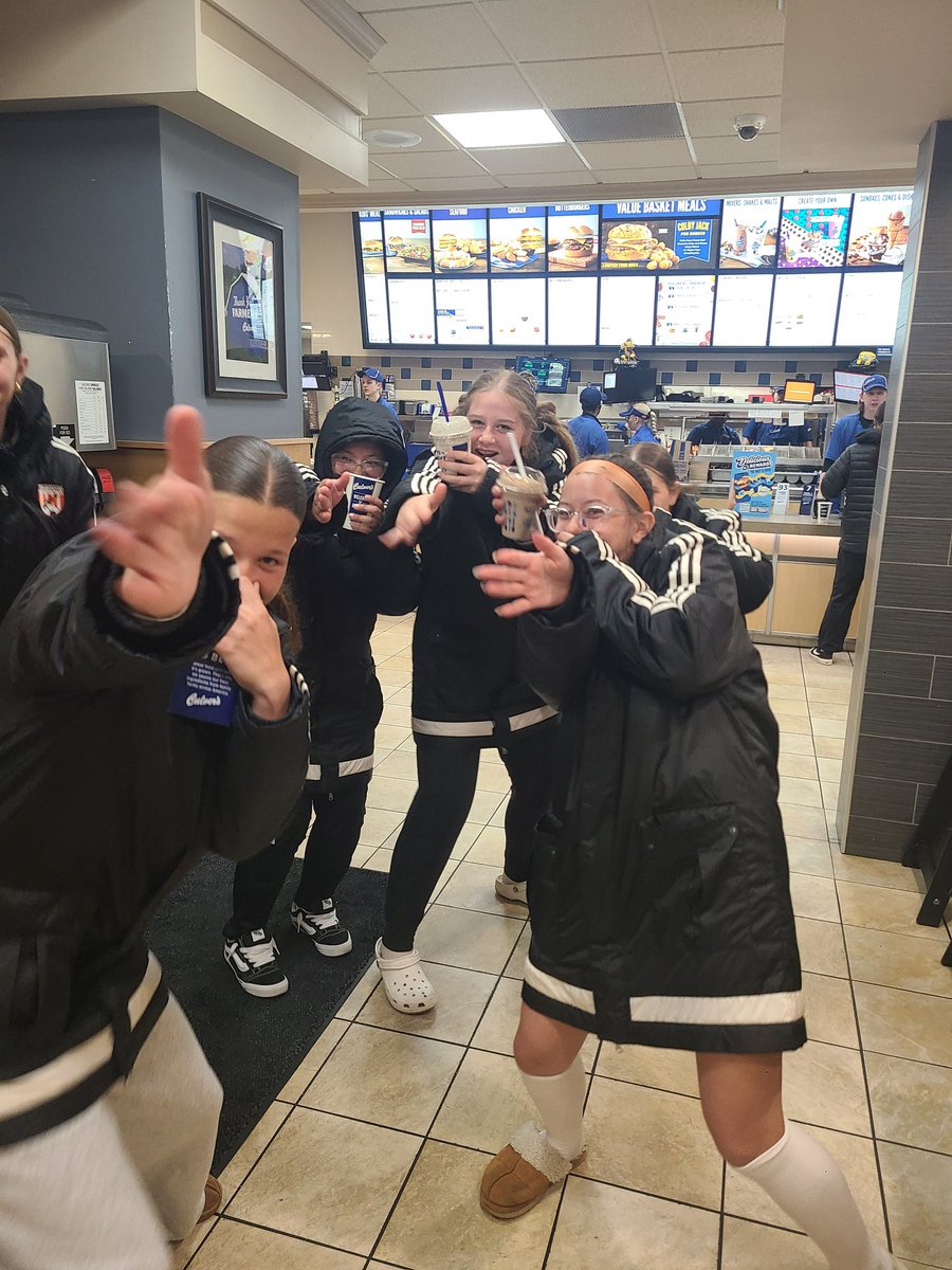 HUHS Girl's Soccer tweet media