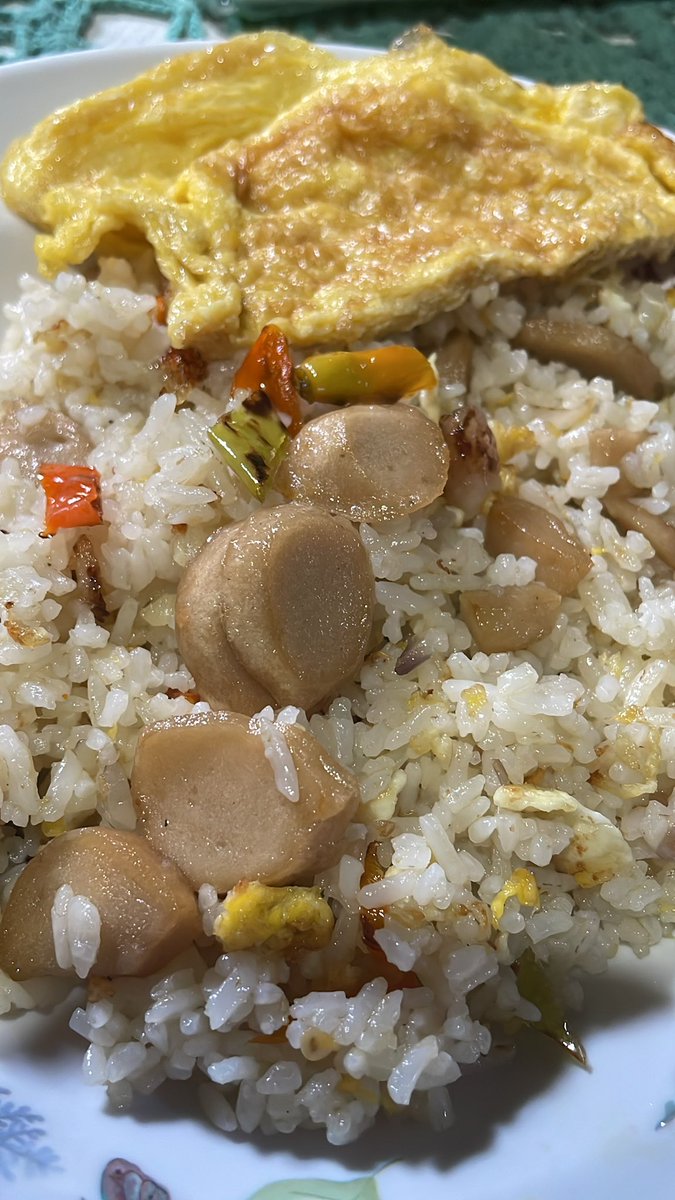 ragazevs's tweet photo. long time no c ma paporit nasgor, made with love 🫶 https://t.co/eh3xSyEzwf