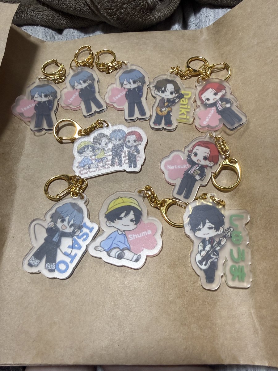 satothan0803's tweet image. 通販で買ったアクキー届いた😄
めちゃくちゃ被ってるけど
シークレット持ってないやつ出たから
うれしーっ‼️

#LOCALCONNECT