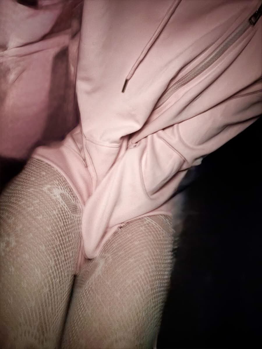luv_shelly_uwu's tweet image. Your little kitty is already flustered 🥺 #Femboy #selfie #softboy #aesthetic