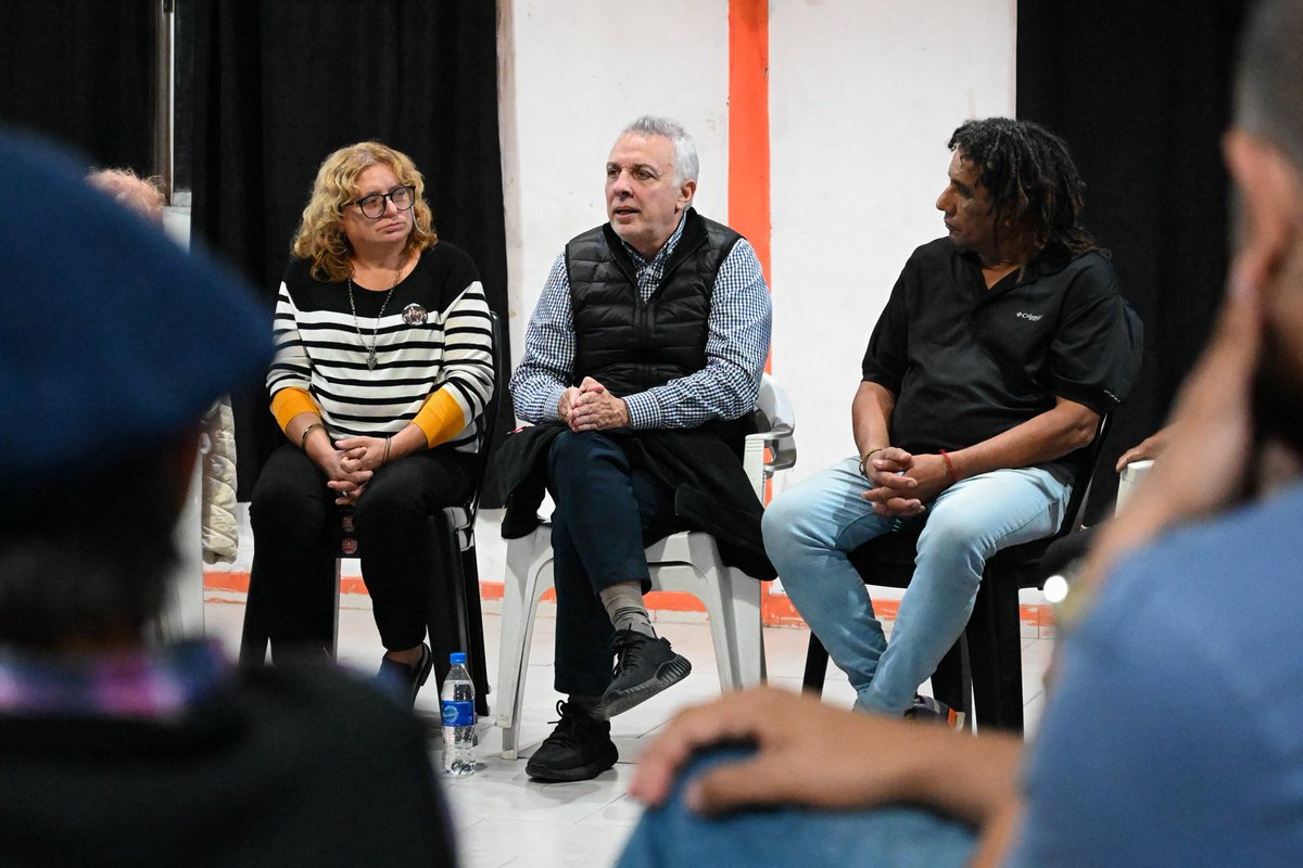 ZamoraJulio's tweet photo. En El Talar, me reuní con militantes de todo el distrito, donde conversamos sobre sus inquietudes y propuestas para el futuro de @MunicipioTigre. 

#TigreEsMiVida https://t.co/qP7wyD5mP6