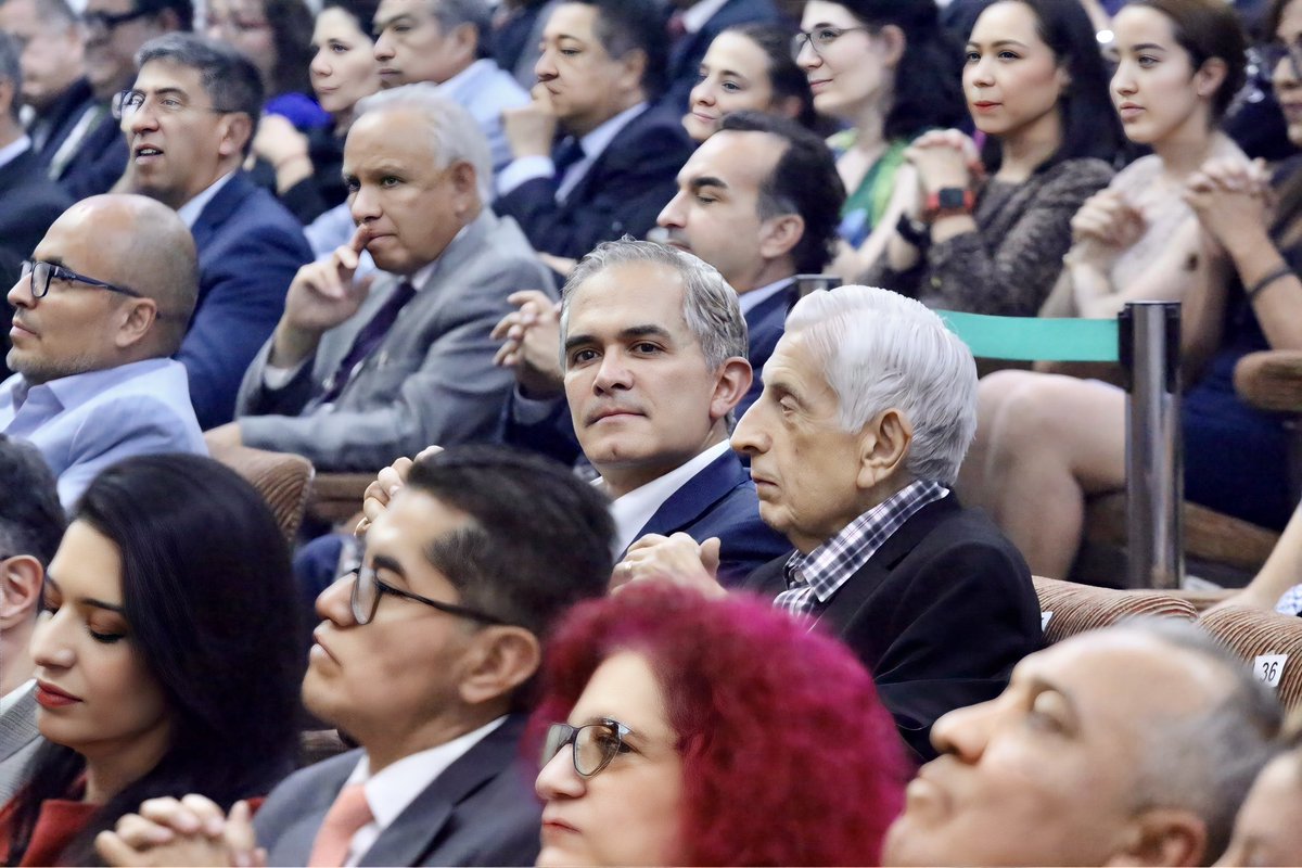 ManceraMiguelMX's tweet photo. Felicito al Dr. Eber Betanzos Torres por su designación como Presidente del Consejo Directivo del @inap_mx y le deseo éxito en su gestión. Estoy convencido que, dicho instituto, seguirá siendo de excelencia y acorde a los retos del país. ¡Enhorabuena! #mm https://t.co/1fJ7AnmP9A
