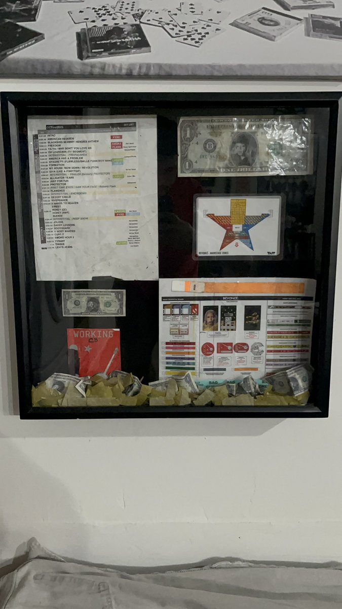 Itsphebeats's tweet image. People always trip out on all the souvenirs I have in my #studio from the last 5 years working on major tours, concerts, festivals, sporting events, live events, corporate events and trade shows. 🔊 #audioengineer 🎚️#audiotech 🎪 #giglife 👾 #stagegremlin