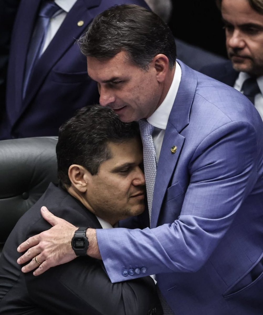 Raphael Trevisan tweet media