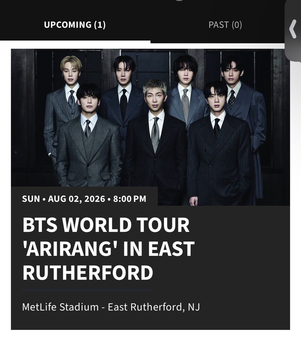 Mei⁷🎀 IS FUCKING SEEING BTS?! tweet media
