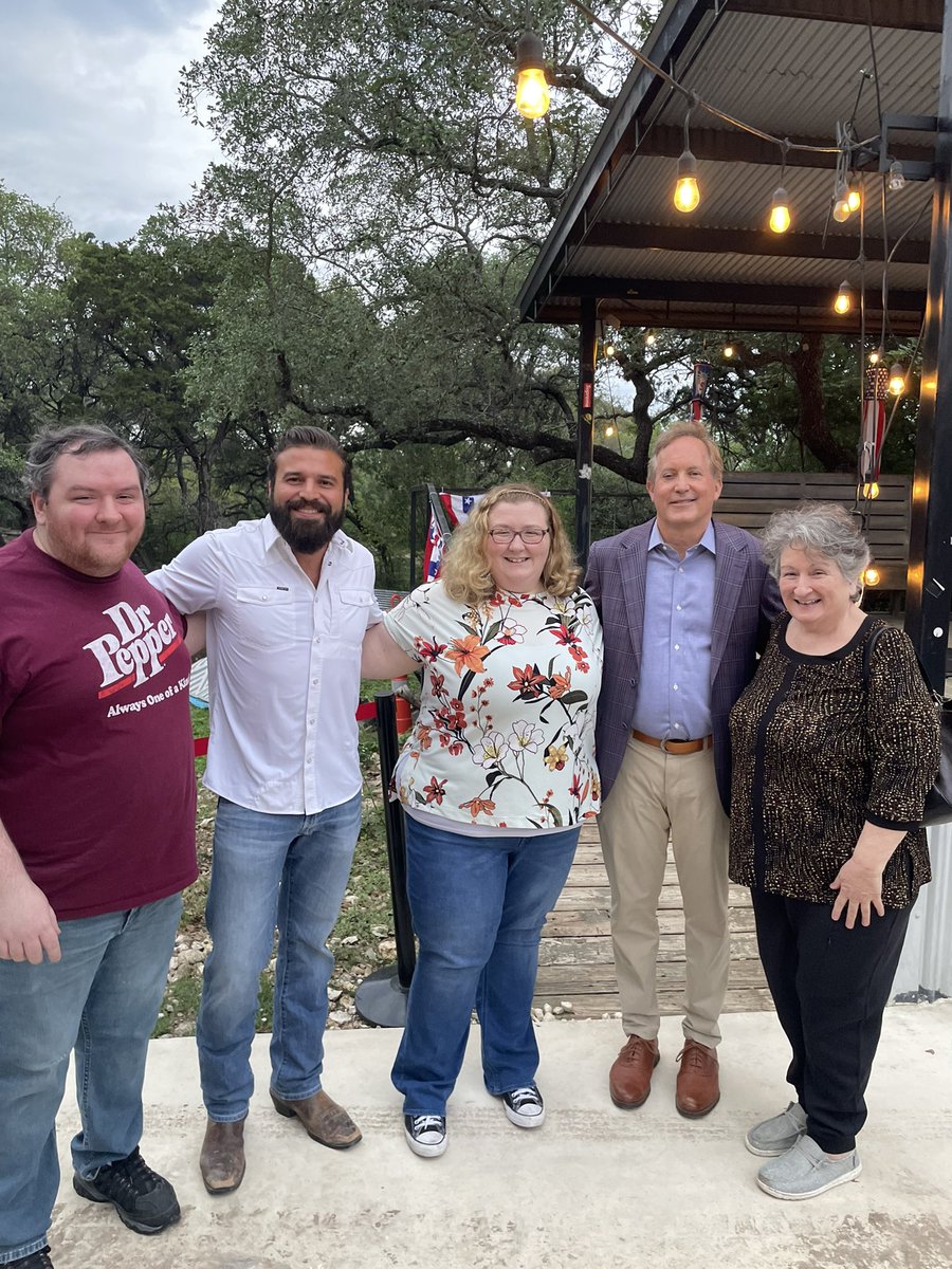 MissCIn210's tweet photo. Great event tonight with Brandon Herrera and Ken Paxton. The weather was perfect 🥰 https://t.co/9QhfRgmrm5