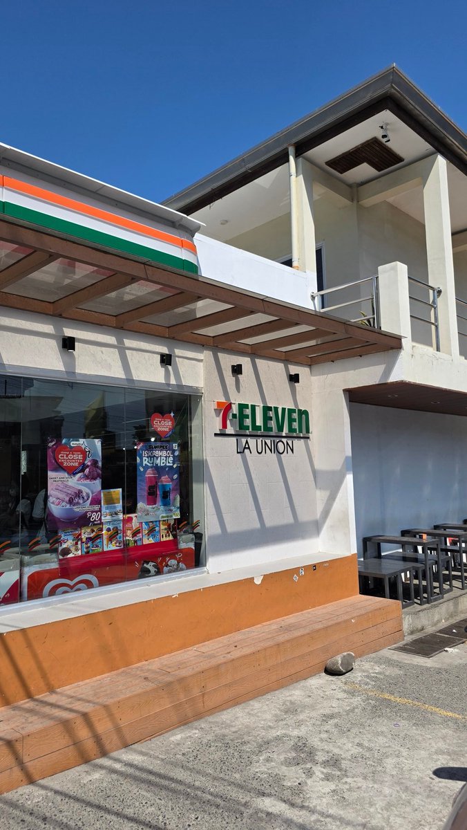 jjaryleo's tweet photo. 7-Eleven ang paalam ko pero di ko sinabi kung saan. 

#Elyu #Baguio #BaguioCity https://t.co/A1NEHERLnm