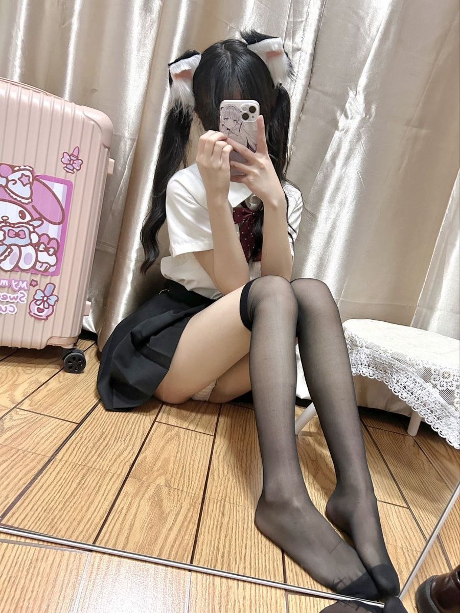 aris0348's tweet photo. qwq 准备出的图套预览
#反差 #女高 #黑丝 #白丝 https://t.co/cIg2DxcdBm